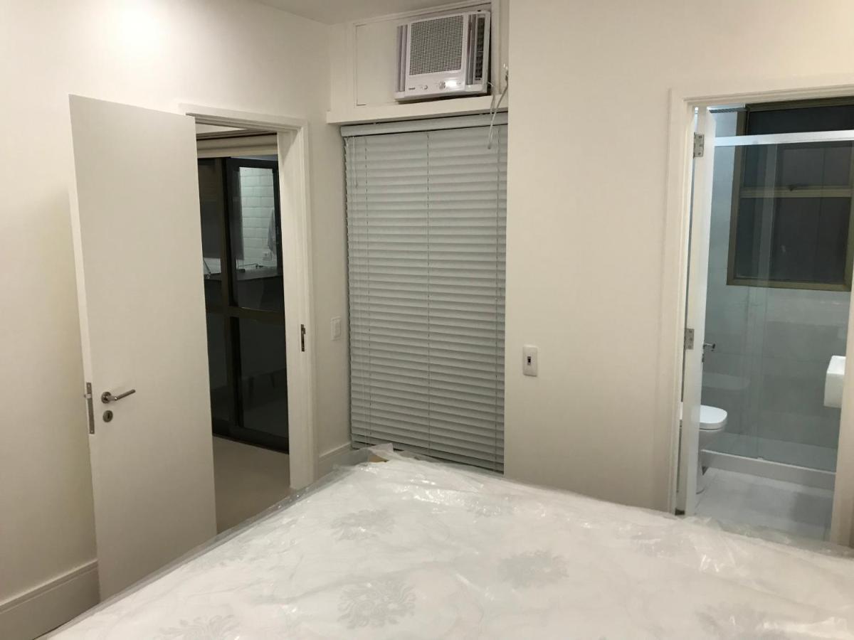 Flat Com 65 Metros; Sala; Duas Suítes; Cozinha Recém-reformado * Rio de Janeiro